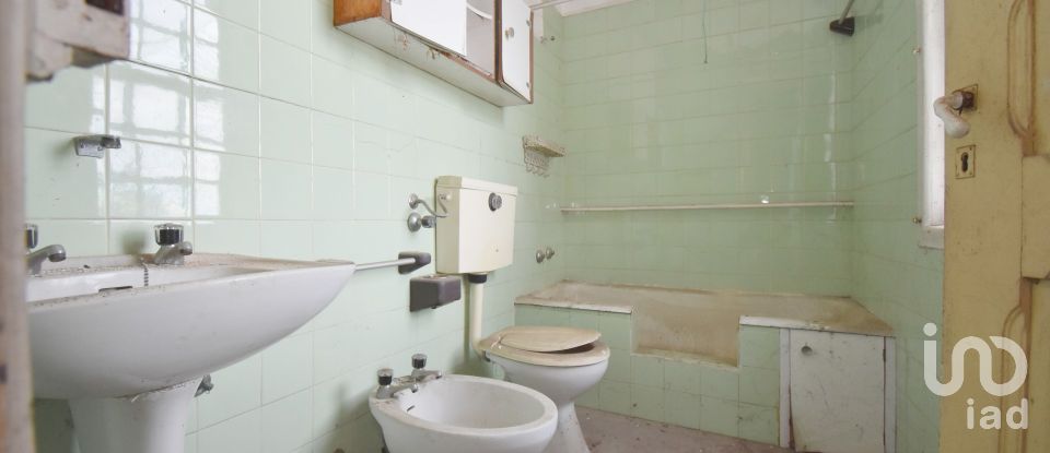 Casa tradicional T6 em Lousã e Vilarinho de 261 m²