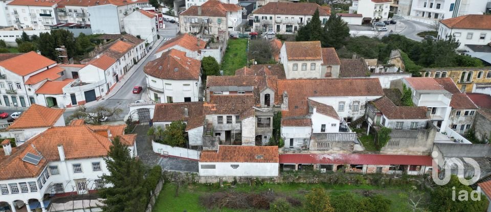 Casa tradicional T6 em Lousã e Vilarinho de 261 m²
