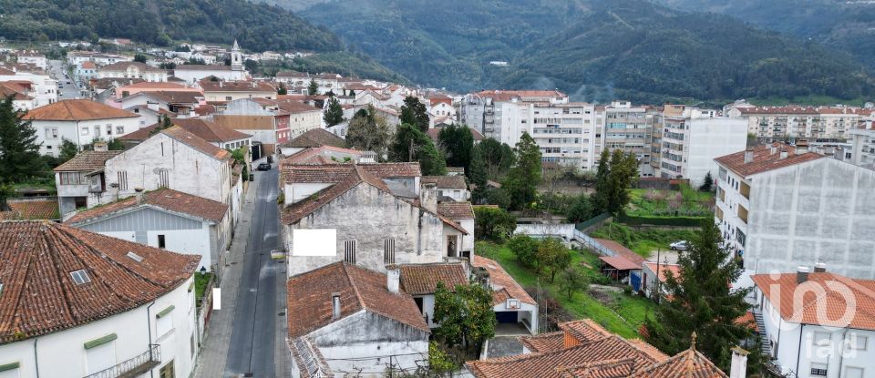 Casa tradicional T6 em Lousã e Vilarinho de 261 m²