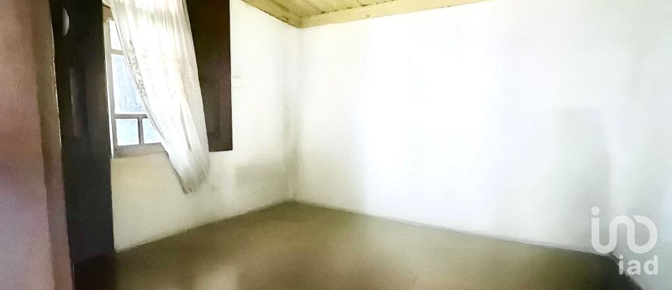 Moradia T4 em Oura de 144 m²