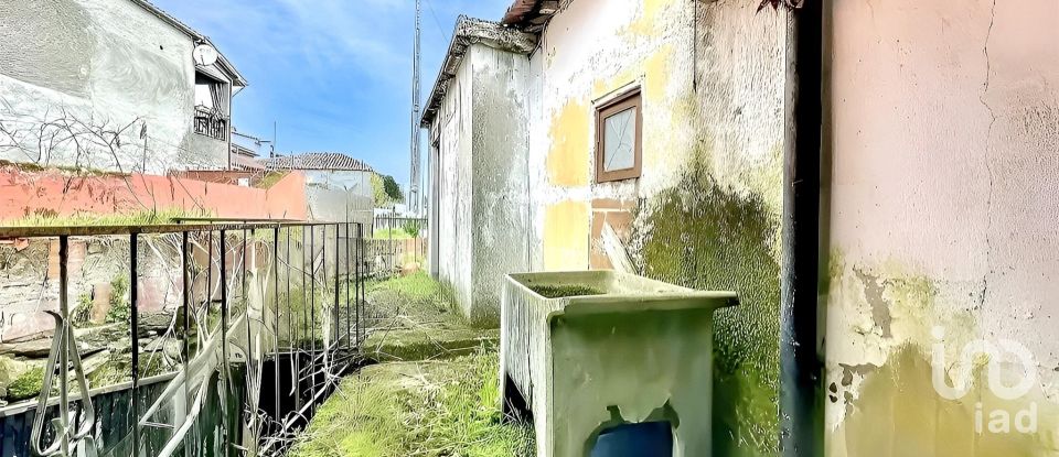 Moradia T4 em Oura de 144 m²