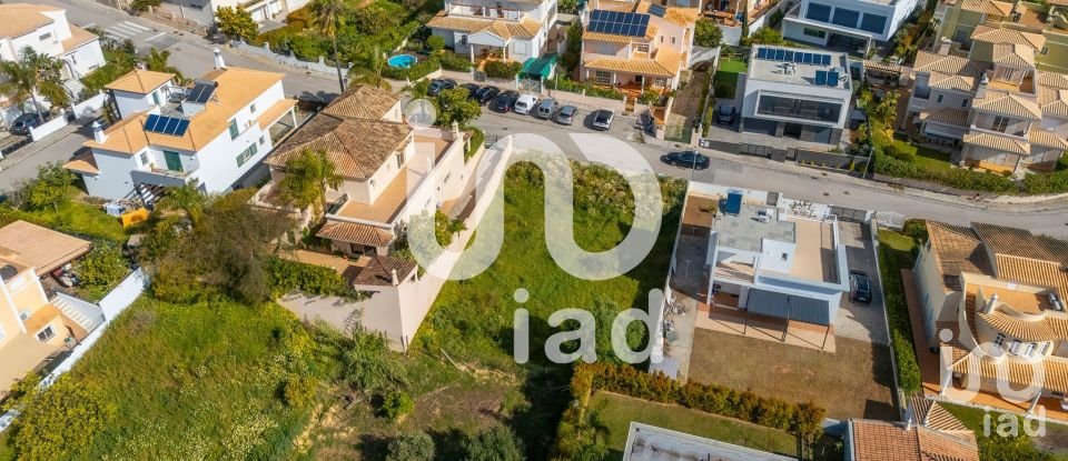 Terrain à Montenegro de 533 m²