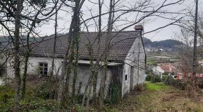 Maison traditionnelle T3 à Ardegão, Freixo e Mato de 117 m²