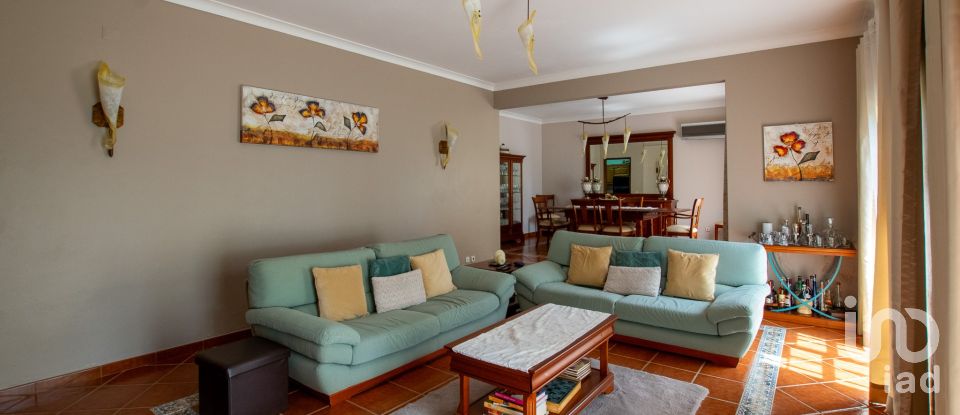 Ferme T4 à Alcantarilha e Pêra de 207 m²