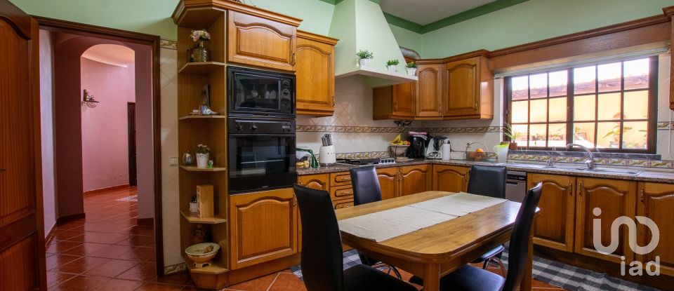 Ferme T4 à Alcantarilha e Pêra de 207 m²