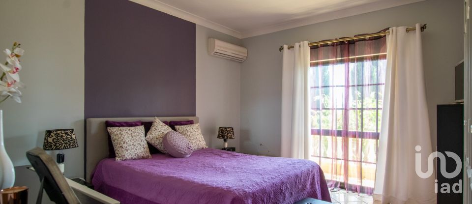 Ferme T4 à Alcantarilha e Pêra de 207 m²