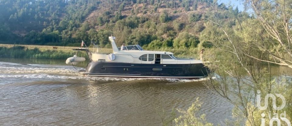 Land in São Salvador e Santa Maria of 386,540 m²