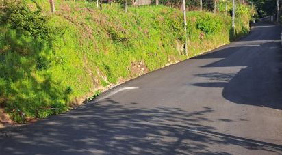 Terrain à Dossãos de 1 522 m²