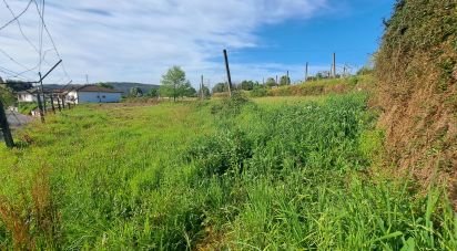 Terrain à Dossãos de 1 522 m²