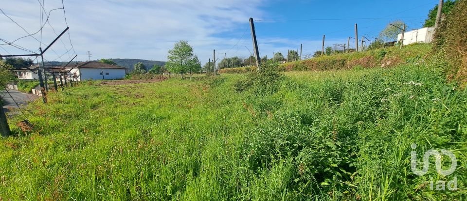 Terreno em Dossãos de 1 522 m²