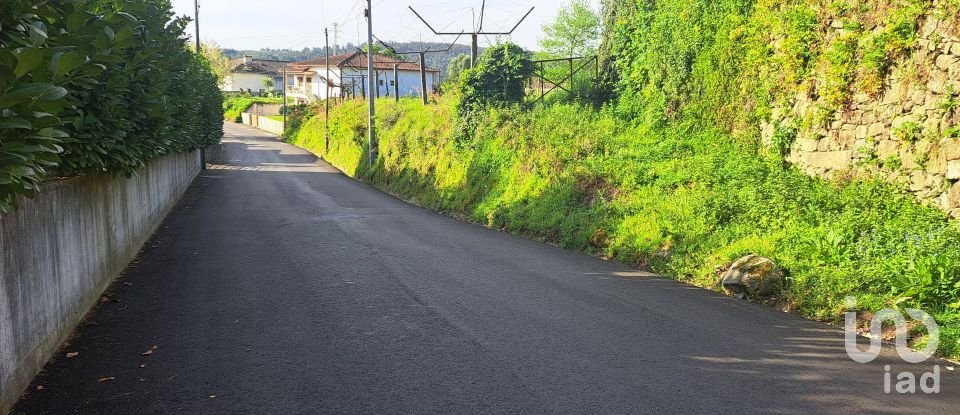 Terreno em Dossãos de 1 522 m²