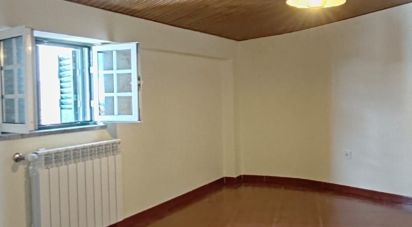 Gîte T4 à Oliveira do Hospital e São Paio de Gramaços de 109 m²