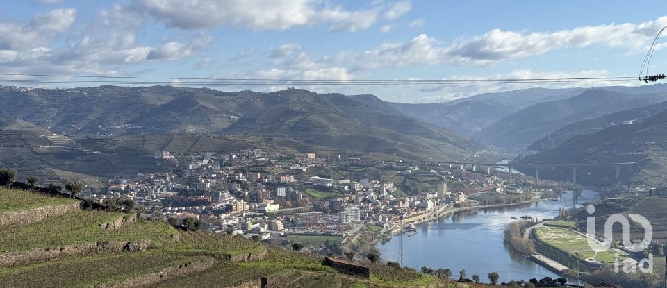 Maison T4 à Galafura e Covelinhas de 706 m²