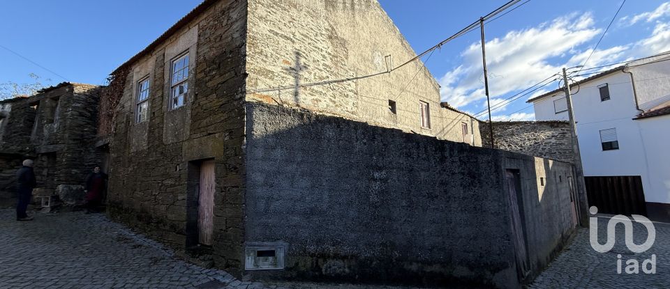 Maison T4 à Galafura e Covelinhas de 706 m²