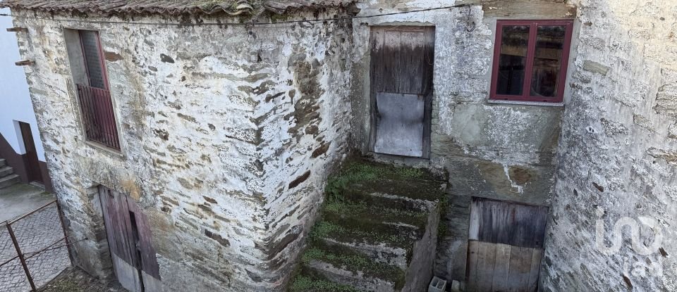 Maison T4 à Galafura e Covelinhas de 706 m²