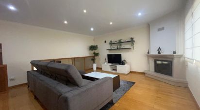 Maison de ville T4 à Esposende, Marinhas e Gandra de 192 m²