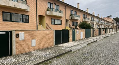 Maison de ville T4 à Esposende, Marinhas e Gandra de 192 m²