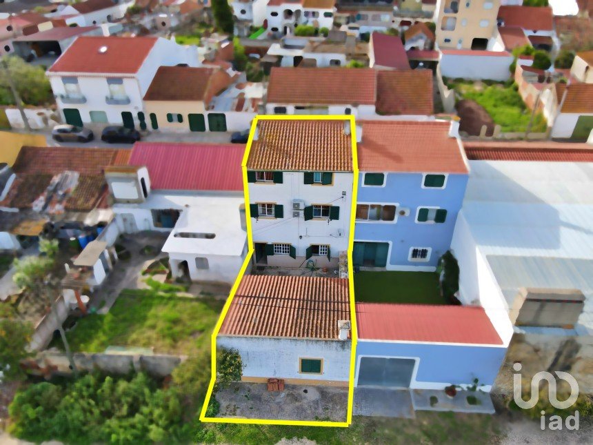 House T5 in Benfica do Ribatejo of 175 m²