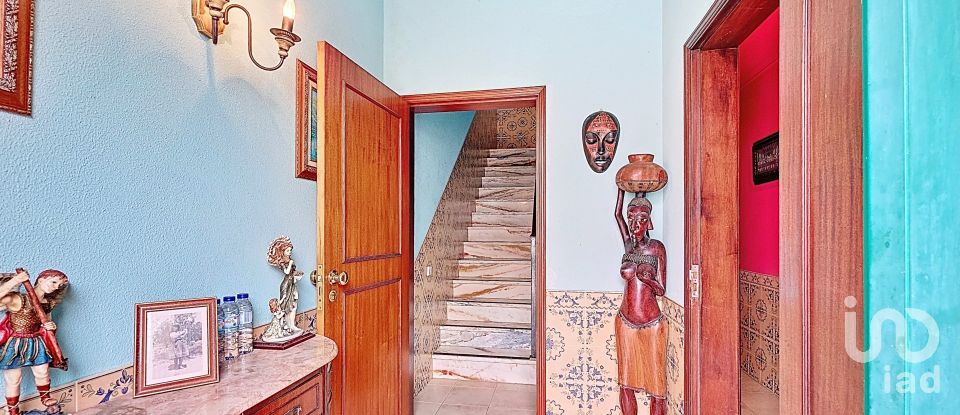 House T5 in Benfica do Ribatejo of 175 m²