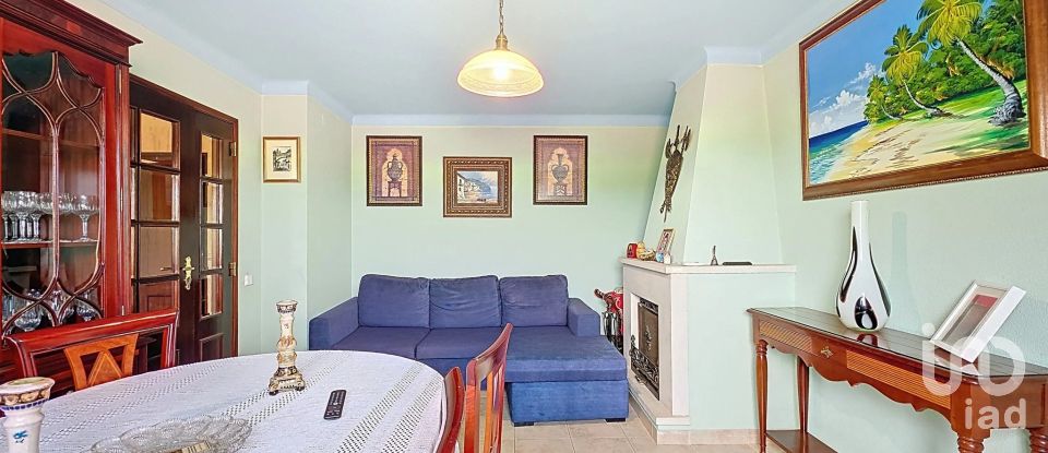 House T5 in Benfica do Ribatejo of 175 m²