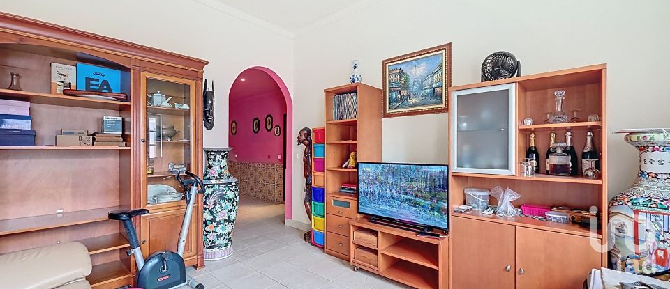 House T5 in Benfica do Ribatejo of 175 m²