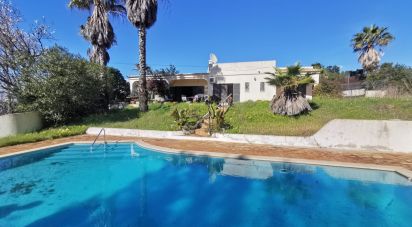 Maison T3 à Estômbar e Parchal de 235 m²