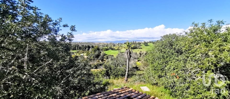 House T3 in Estômbar e Parchal of 235 m²