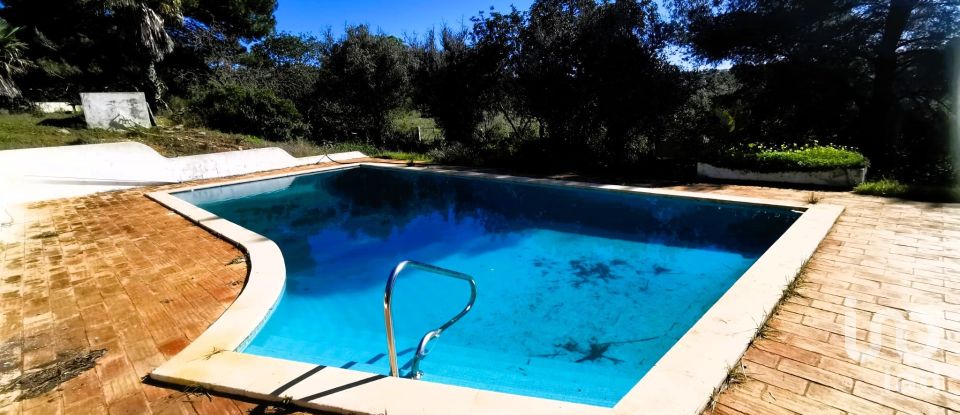 House T3 in Estômbar e Parchal of 235 m²