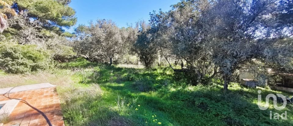 House T3 in Estômbar e Parchal of 235 m²