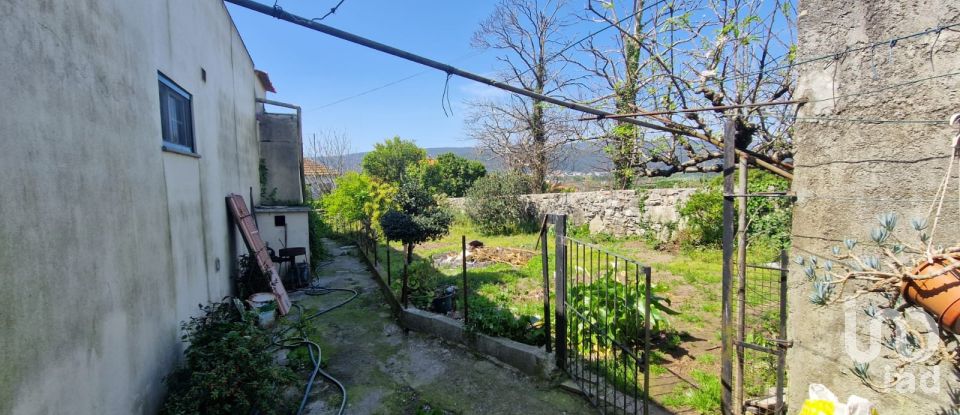 Moradia T2 em Santa Marta de Portuzelo de 120 m²