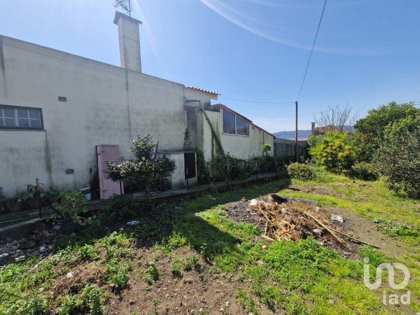 Moradia T2 em Santa Marta de Portuzelo de 120 m²