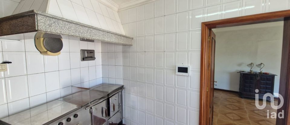 Moradia T2 em Santa Marta de Portuzelo de 128 m²