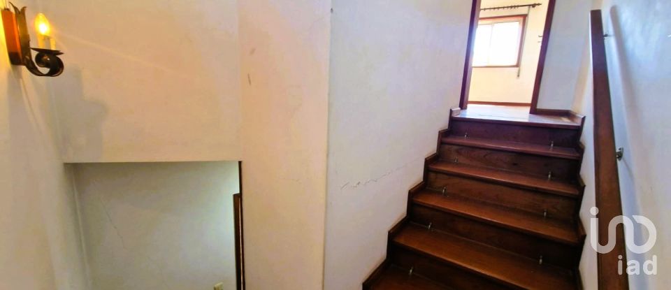 Moradia T2 em Santa Marta de Portuzelo de 128 m²