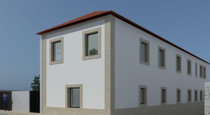 Bâtiment à Santa Marinha E São Pedro Da Afurada de 369 m²