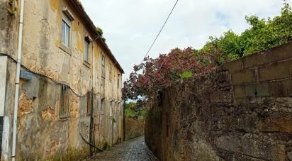 Bâtiment à Santa Marinha E São Pedro Da Afurada de 369 m²