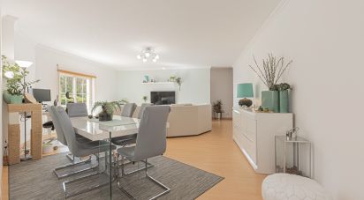 Apartment T3 in Rio de Mouro of 132 m²