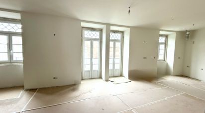 Apartment T2 in Arroios of 94 m²