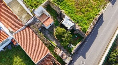 Terrain à bâtir à Azueira e Sobral da Abelheira de 301 m²