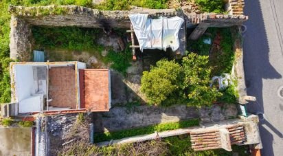 Terrain à bâtir à Azueira e Sobral da Abelheira de 301 m²
