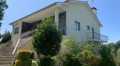 House T4 in Geraz Do Lima (Santa Maria, Santa Leocádia E Moreira) E Deão of 252 m²