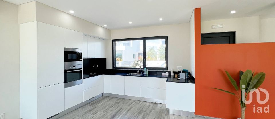 Moradia T4 em Carvalhal de 227 m²