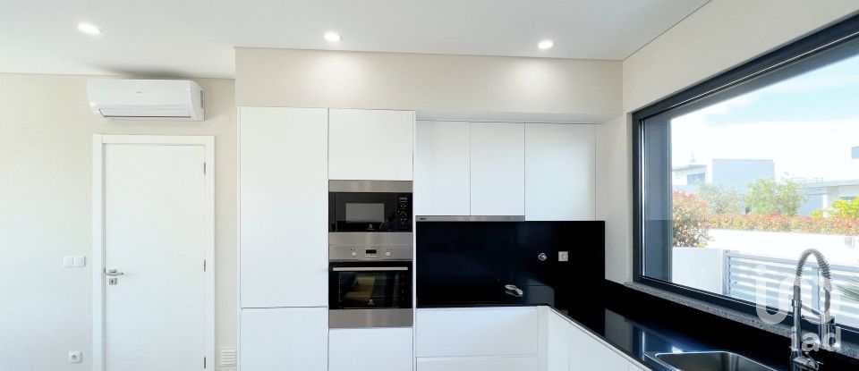 Moradia T4 em Carvalhal de 227 m²