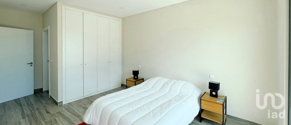 Moradia T4 em Carvalhal de 227 m²