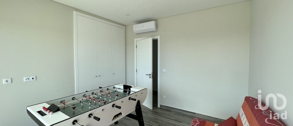 Moradia T4 em Carvalhal de 227 m²