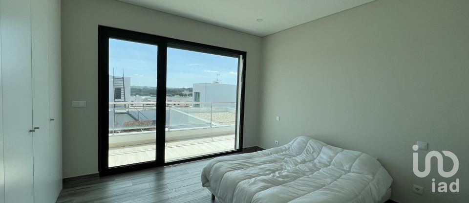 Moradia T4 em Carvalhal de 227 m²