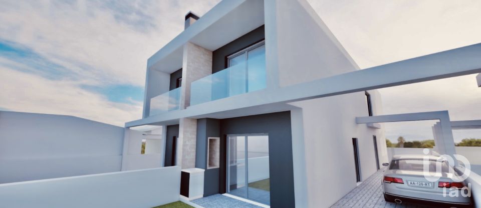 Moradia T3 em Fernão Ferro de 109 m²