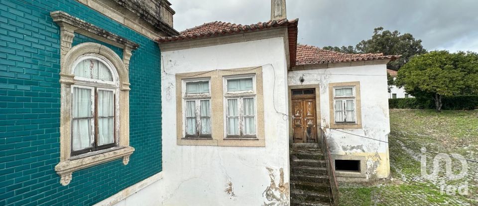 House T19 in Tortosendo of 1,200 m²