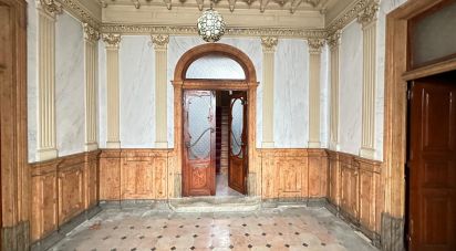 Maison T19 à Tortosendo de 1 200 m²