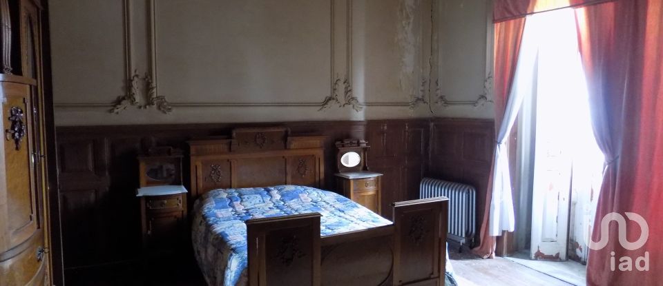 House T19 in Tortosendo of 1,200 m²