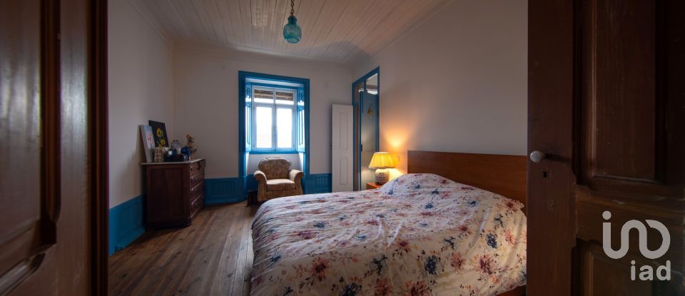 Maison traditionnelle T8 à Vila Nova do Ceira de 394 m²